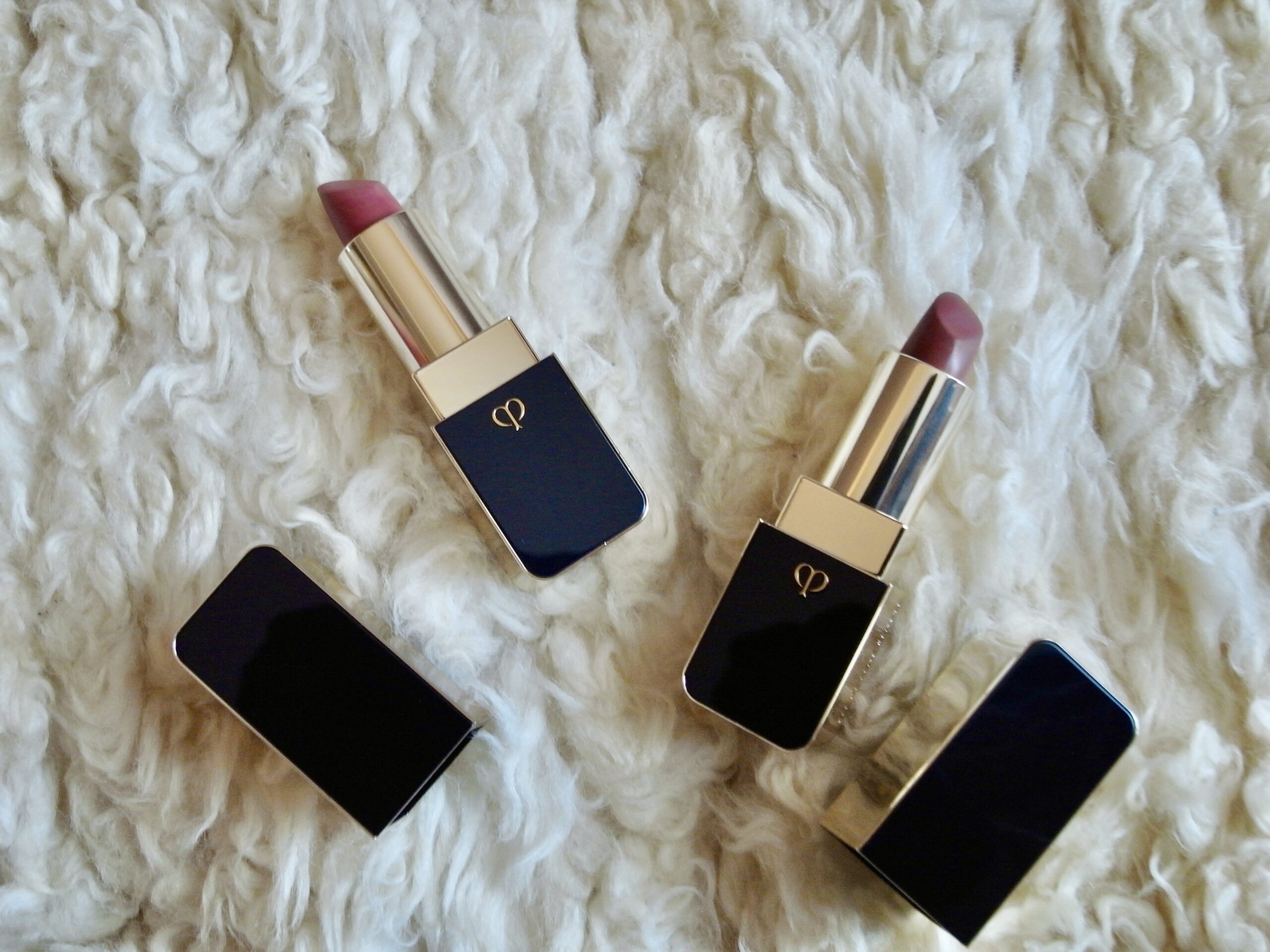 優等生だけど遊びもあるリップがクレドのルージュアレーブル マット